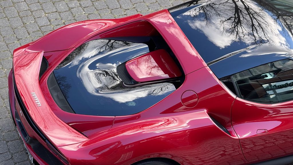 Ferrari 296 GTB 2025