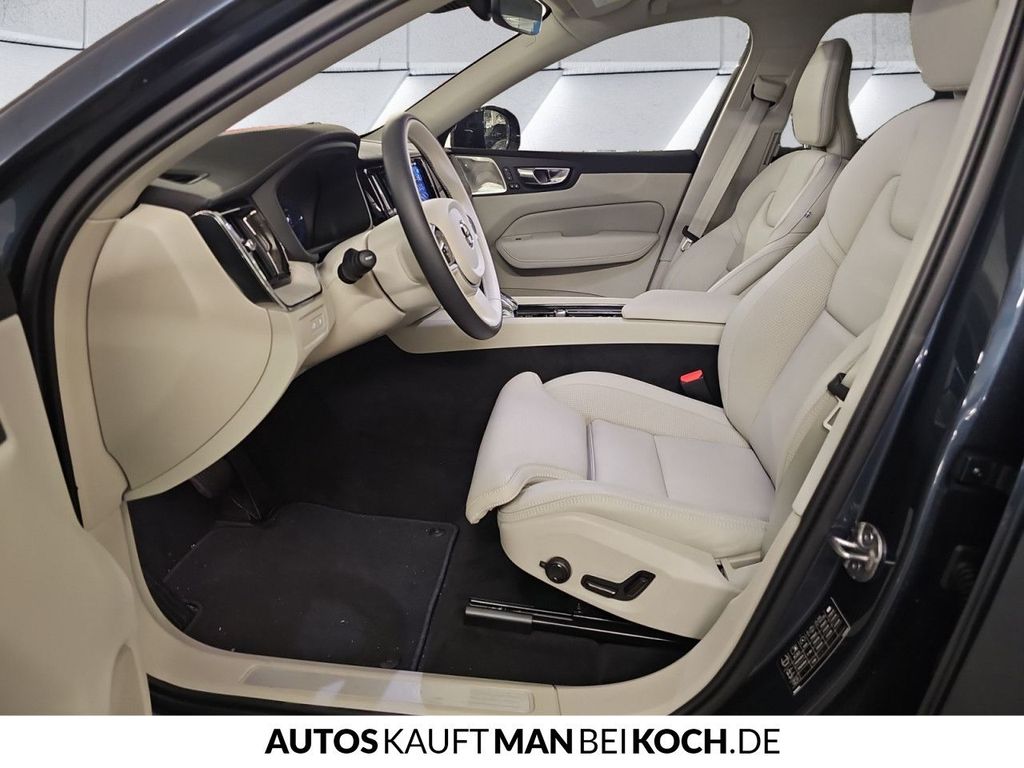 Volvo XC60 2025