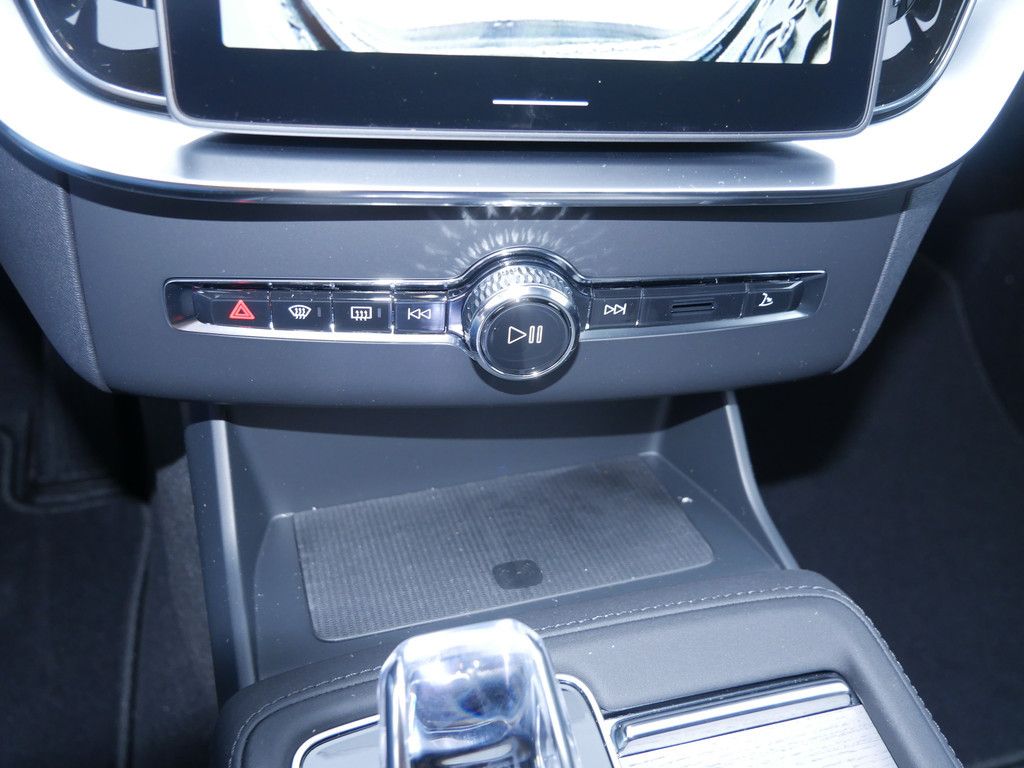 Volvo XC90 2025