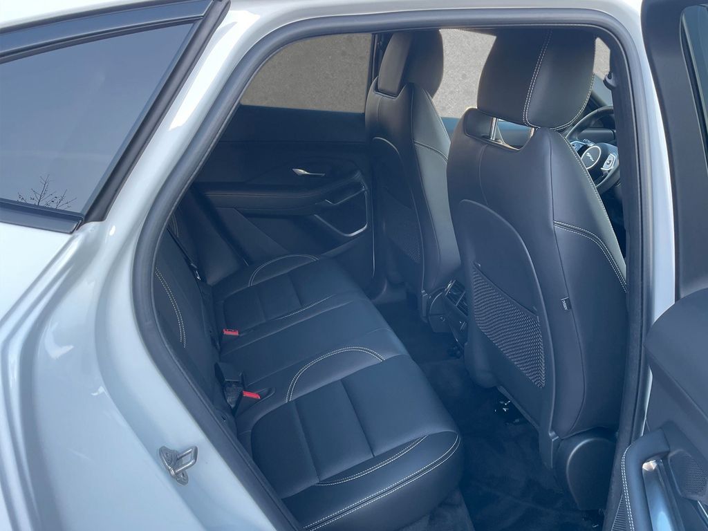 Jaguar E-Pace 2023