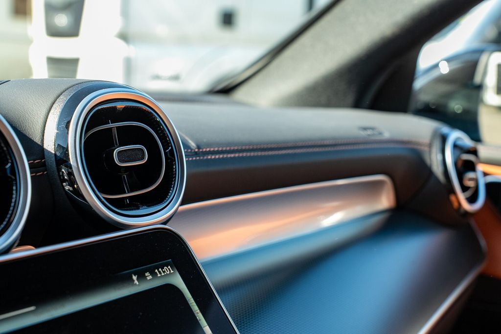 Mercedes-Benz GLC 220 2023