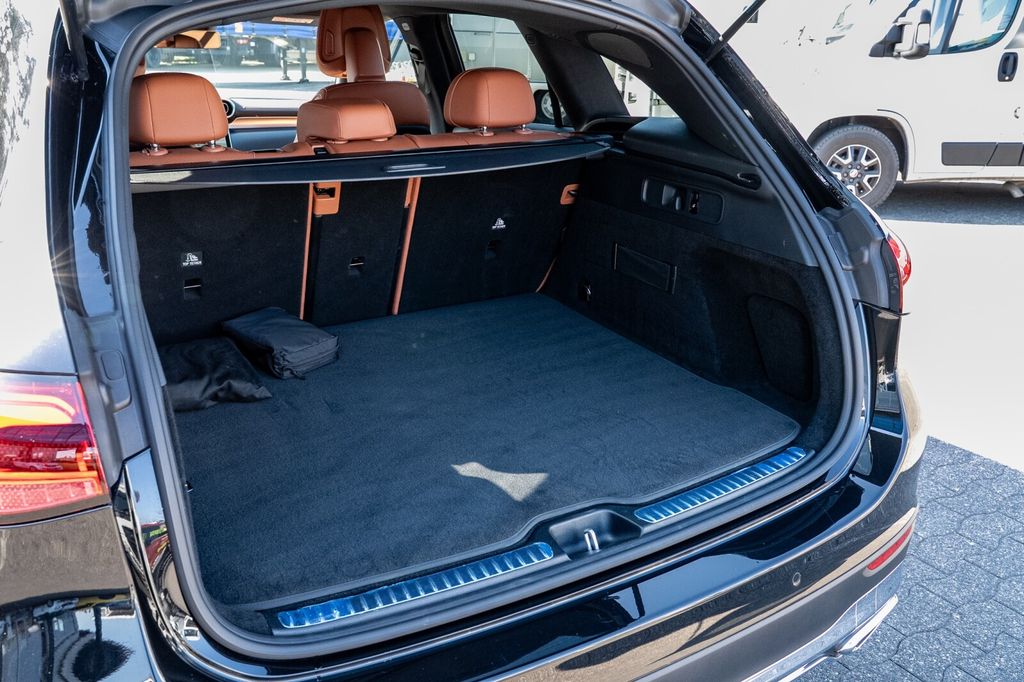 Mercedes-Benz GLC 220 2023