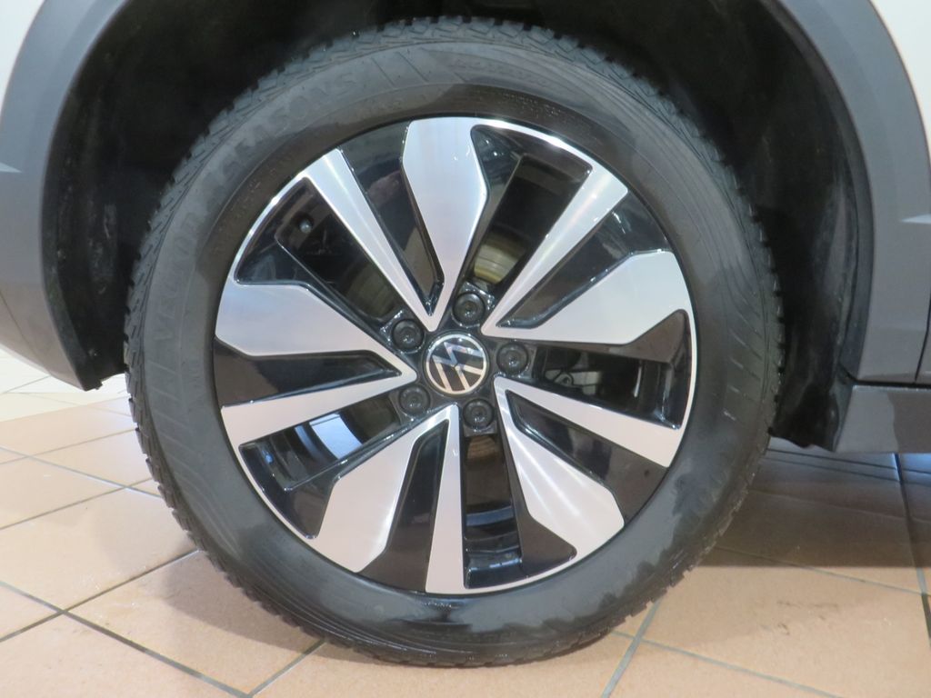 Volkswagen T-Roc 2024