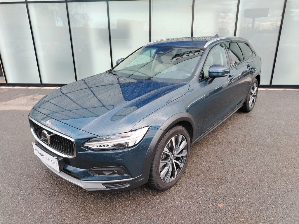 Volvo V90 Cross Country 2023
