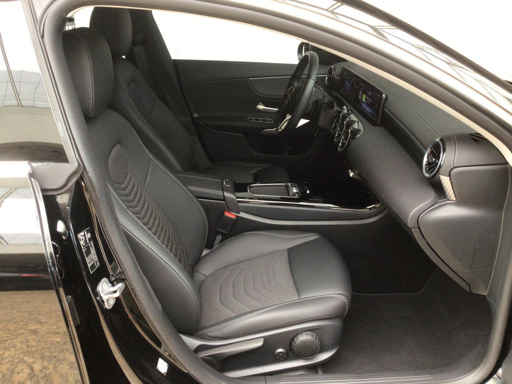 Mercedes-Benz CLA 180 Shooting Brake 2024