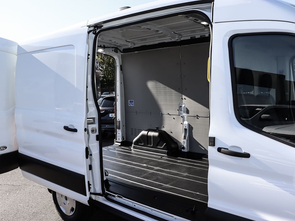 Ford Transit 2025