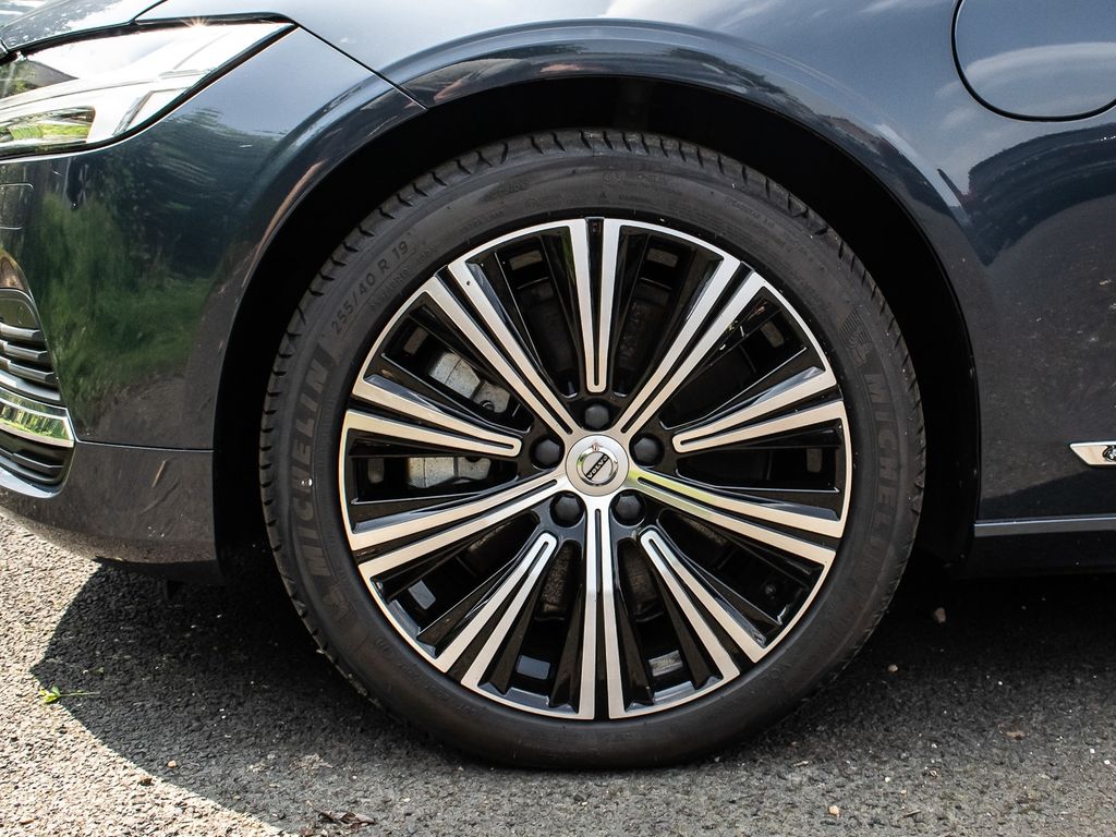 Volvo V90 2021