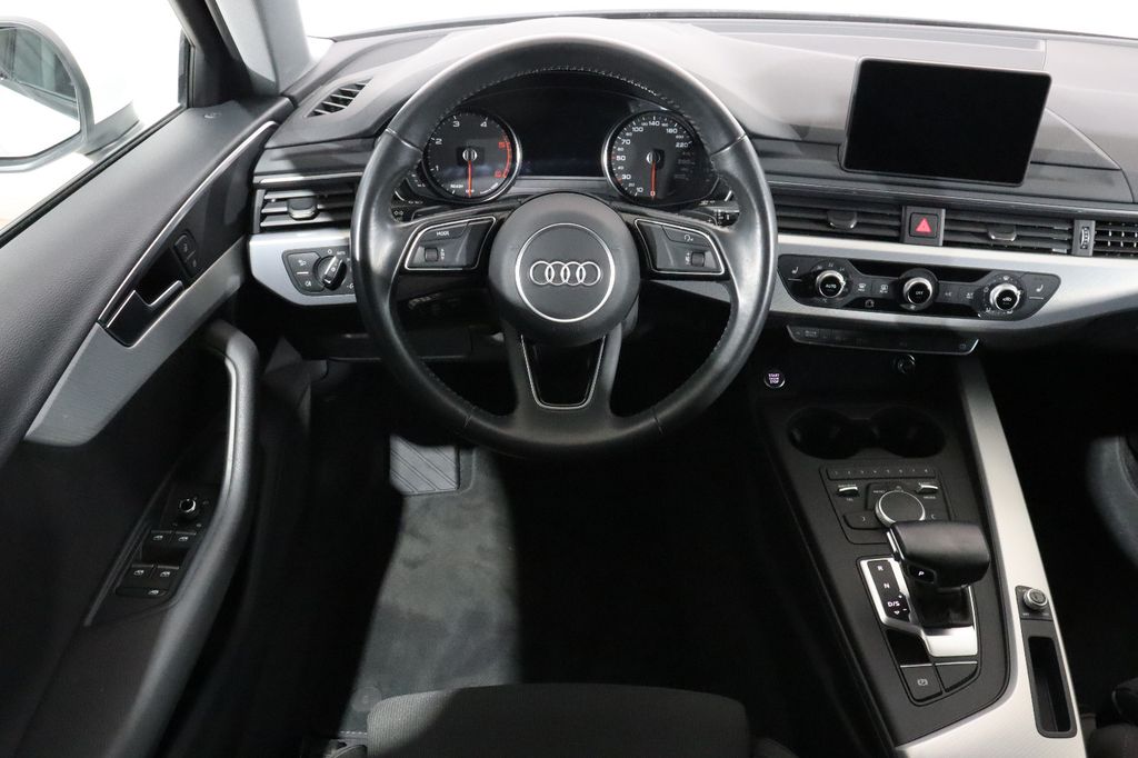 Audi A4 2019