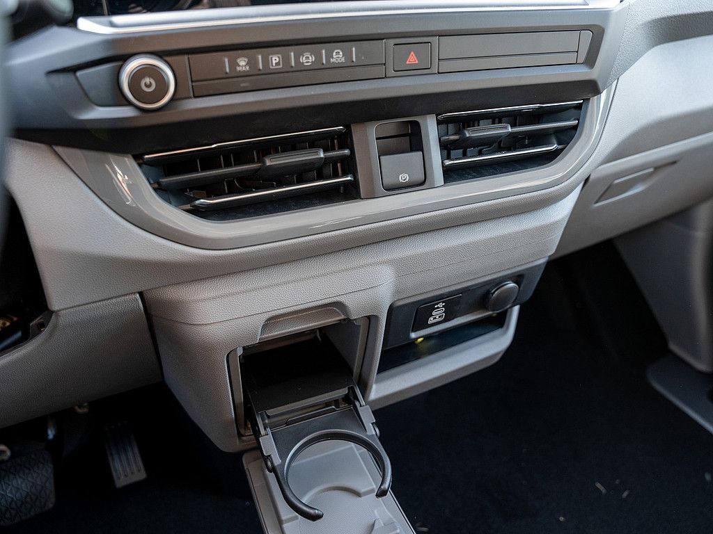 Volkswagen T7 Caravelle