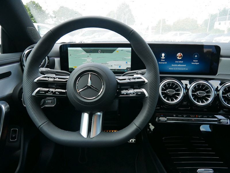 Mercedes-Benz CLA 200 2025