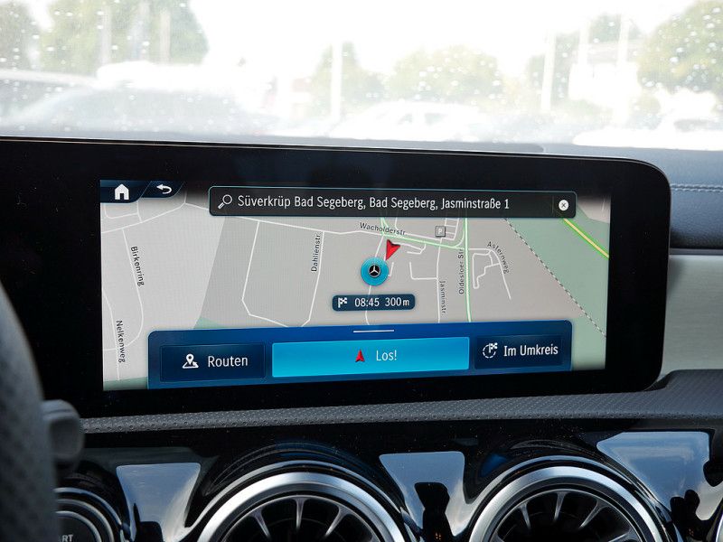 Mercedes-Benz CLA 200 2025