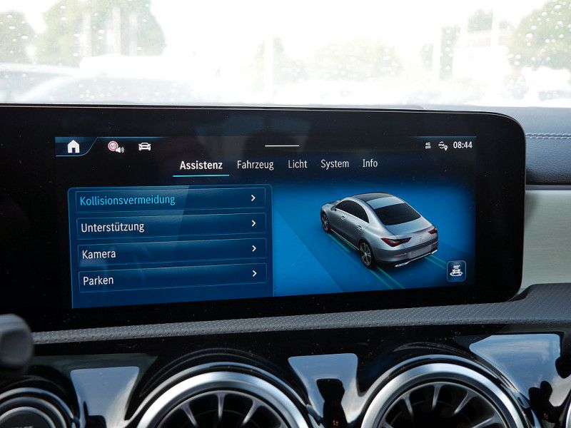 Mercedes-Benz CLA 200 2025