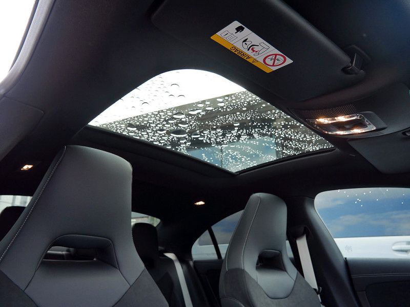 Mercedes-Benz CLA 200 2025