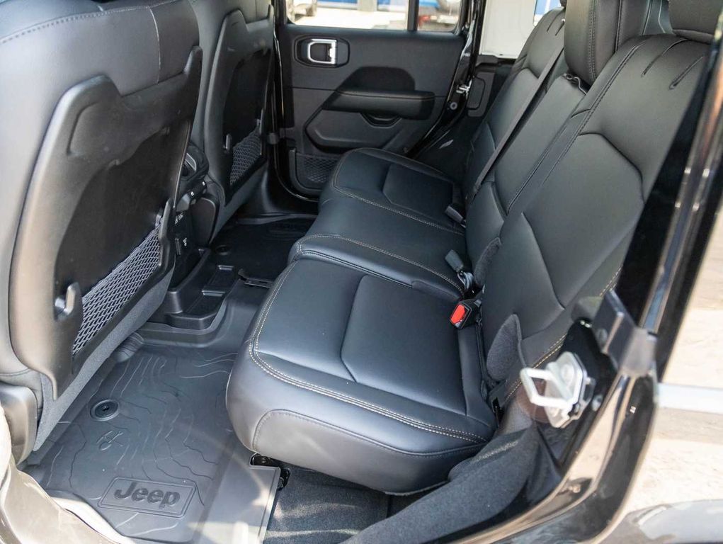 Jeep Wrangler 2025