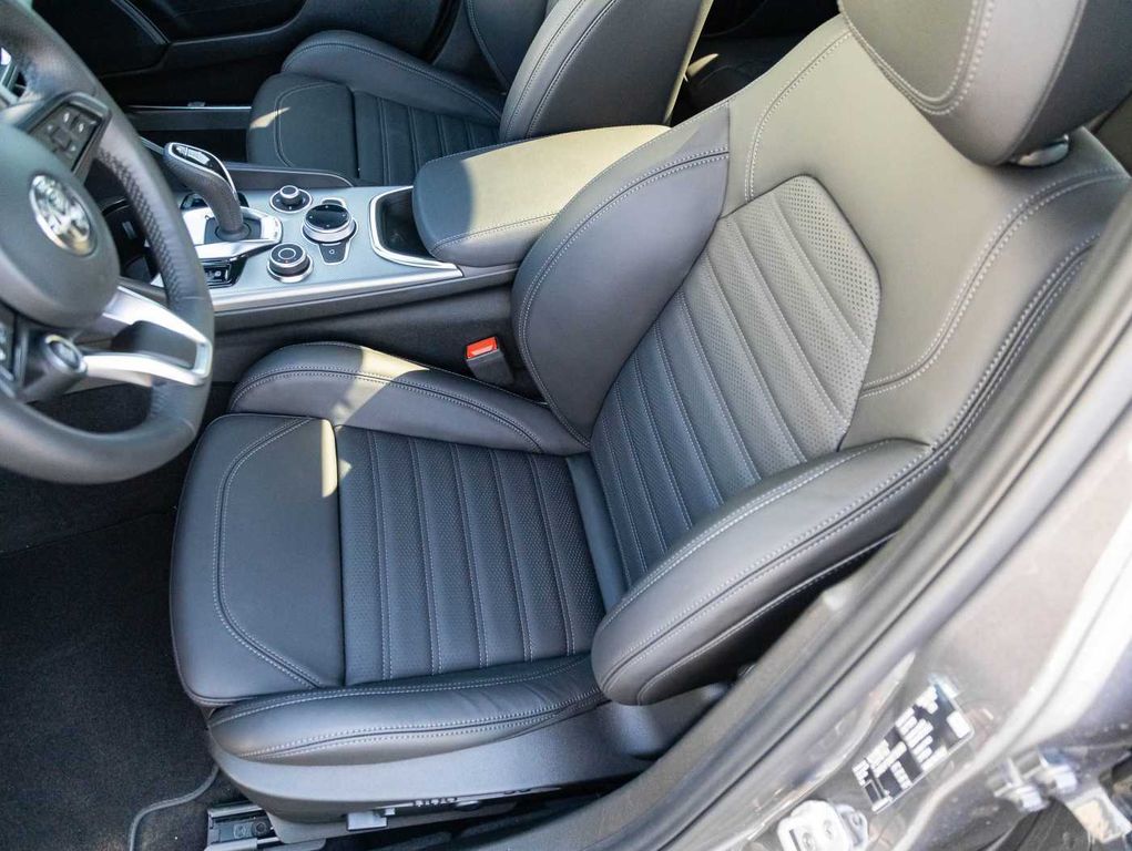 Alfa Romeo Giulia 2025