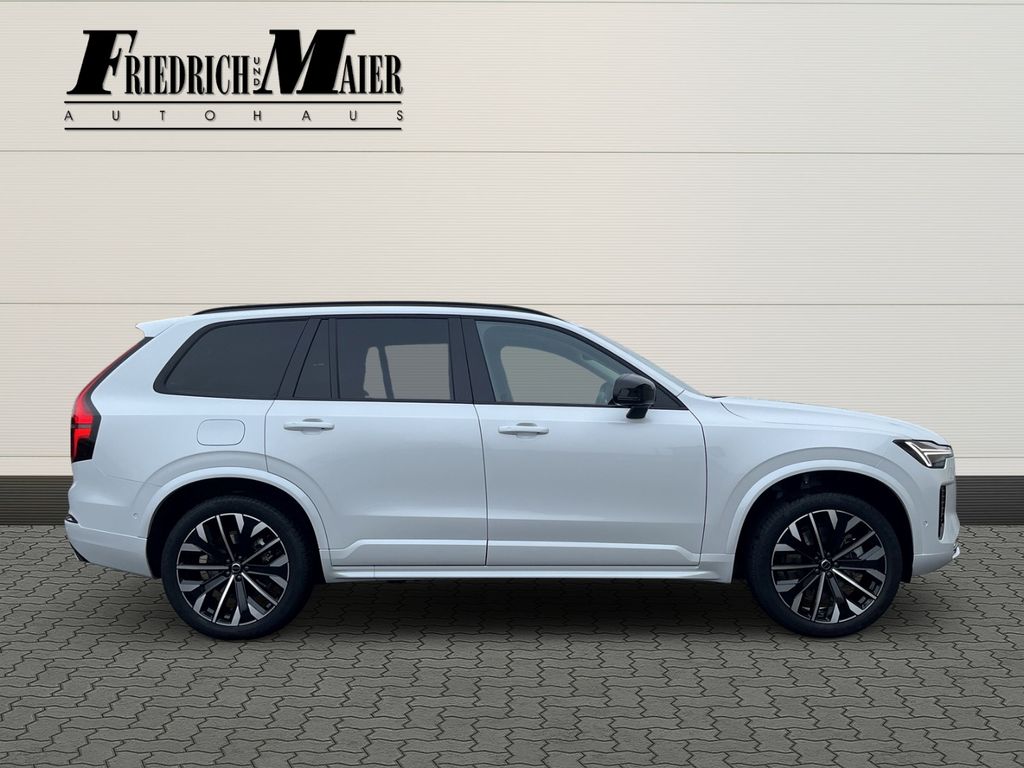 Volvo XC90 2025