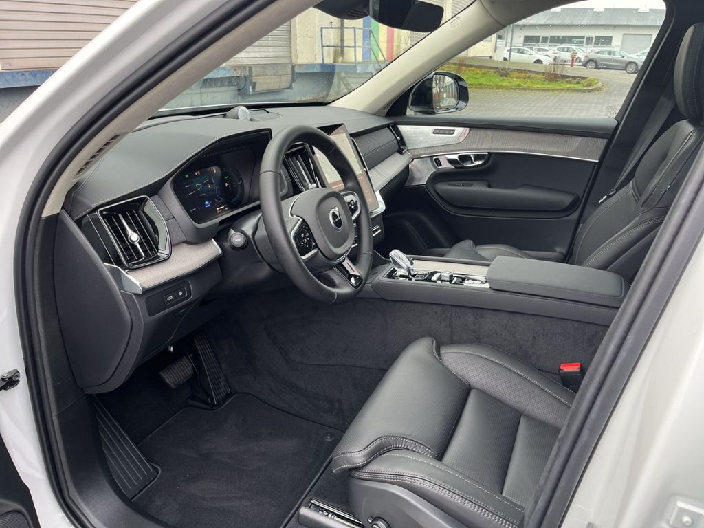 Volvo XC90 2025