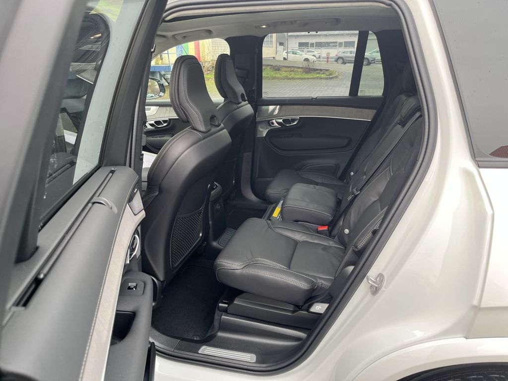 Volvo XC90 2025