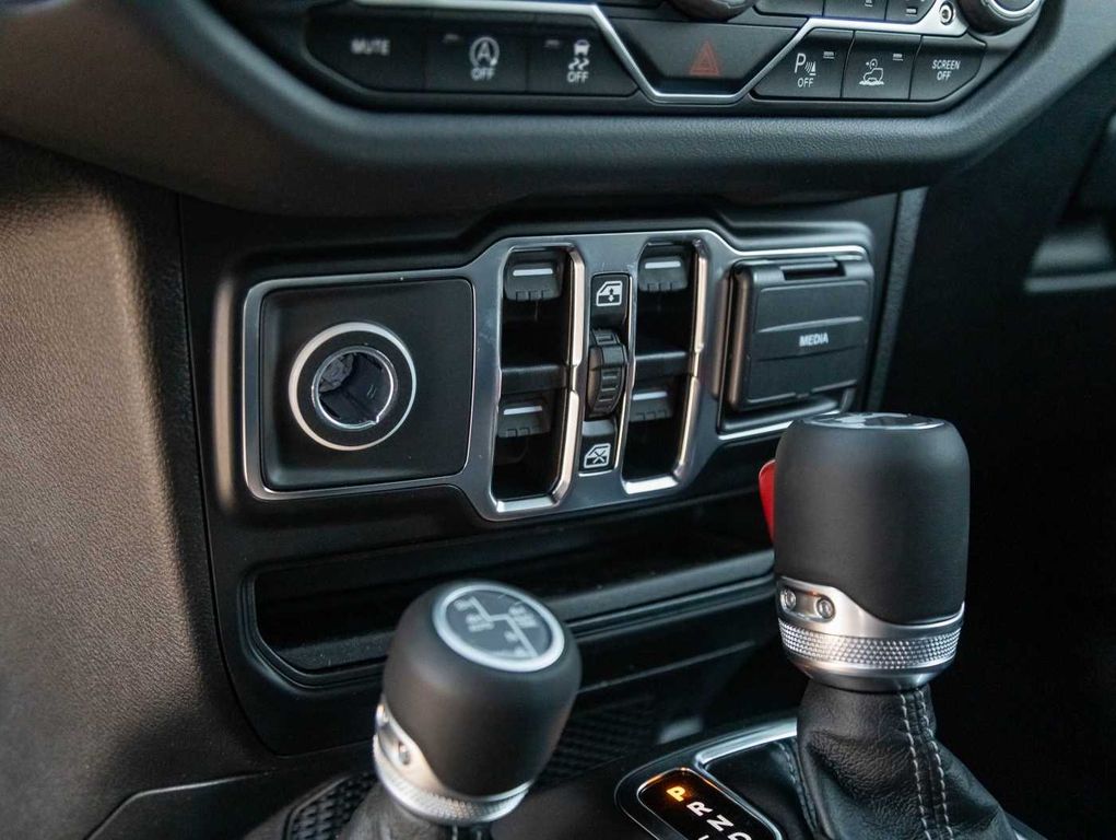 Jeep Wrangler 2025