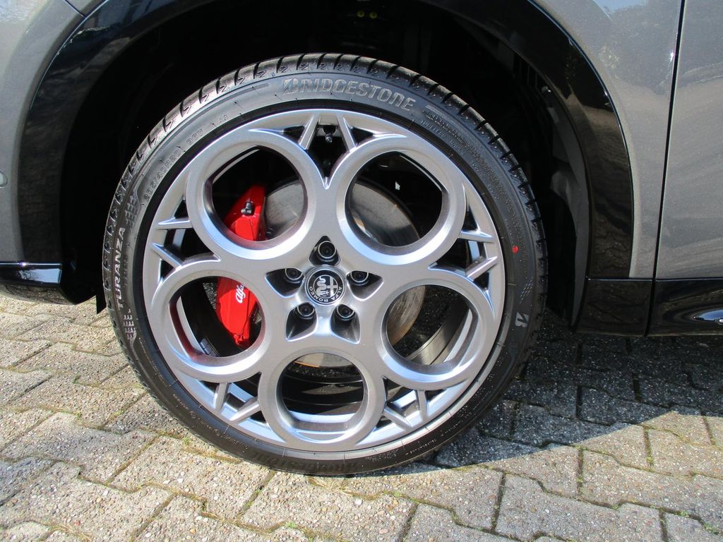 Alfa Romeo Tonale 2023