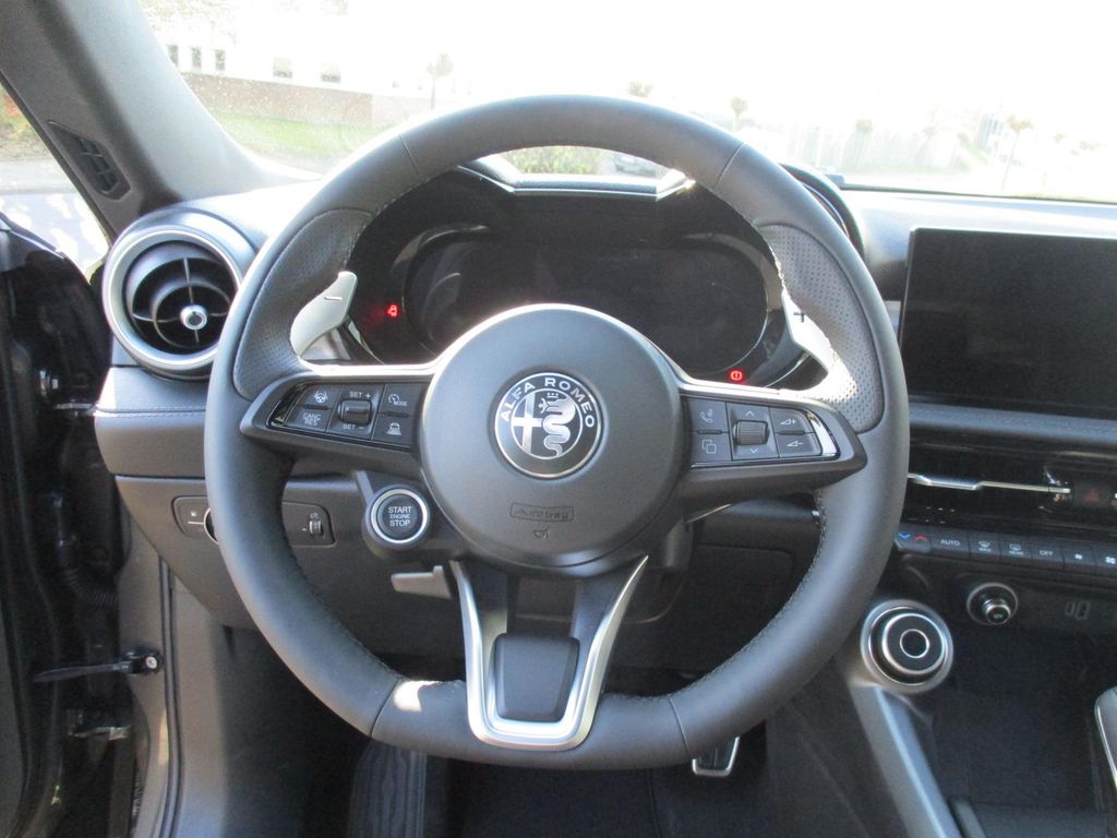 Alfa Romeo Tonale 2023