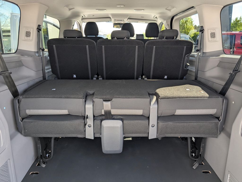 Volkswagen T7 Caravelle 2025