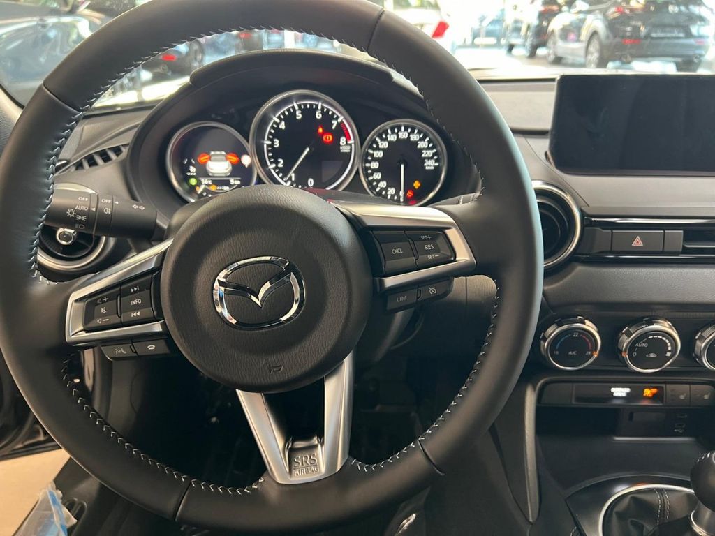 Mazda MX-5 2025