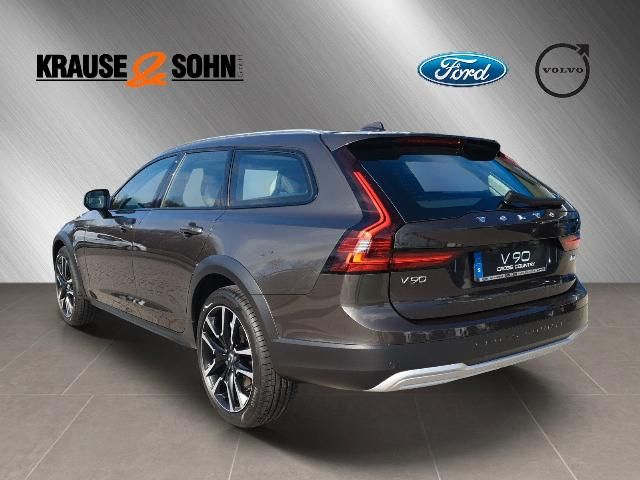 Volvo V90 Cross Country 2023