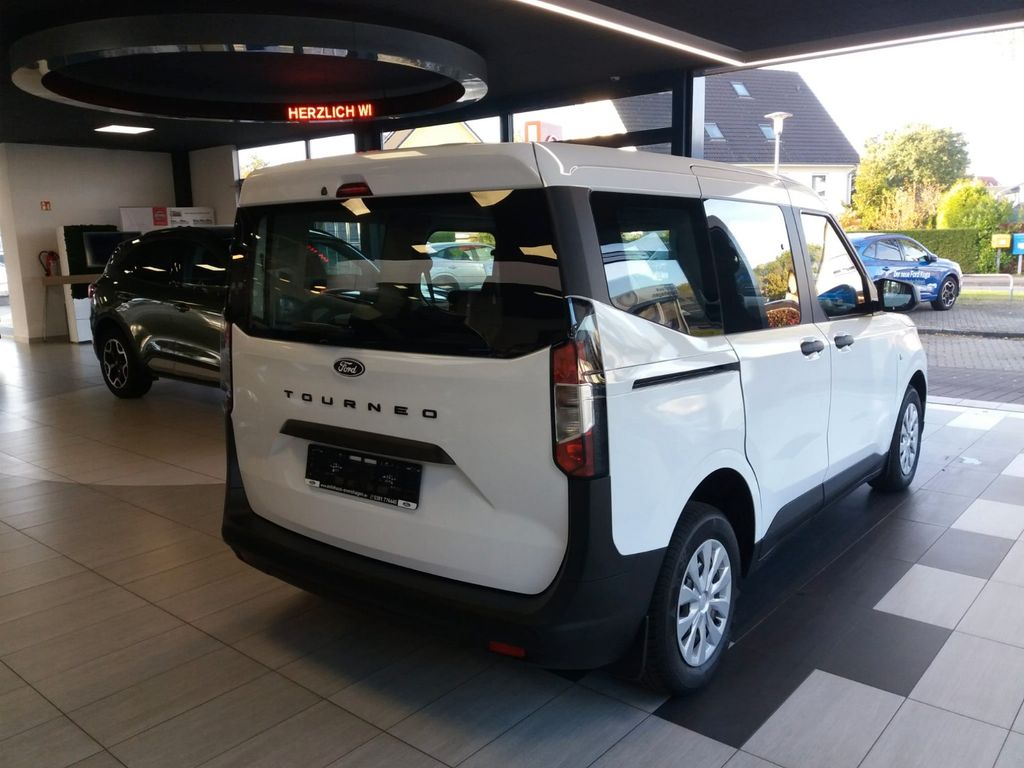 Ford Tourneo Courier 2024