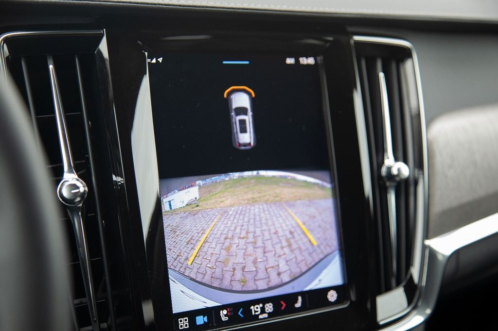 Volvo V90 Cross Country 2023