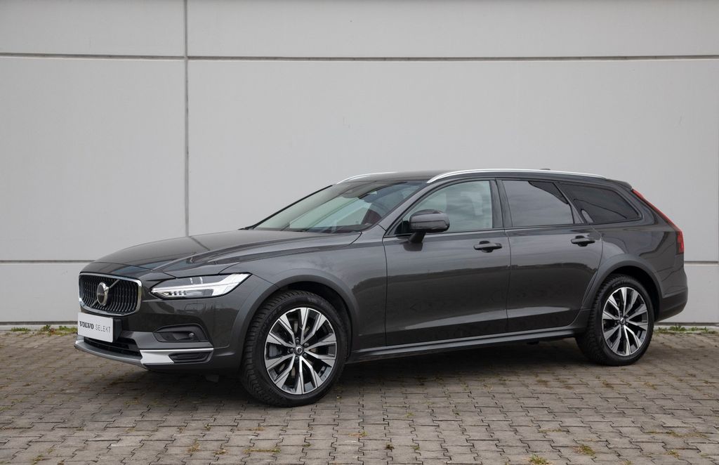 Volvo V90 Cross Country 2023