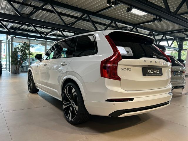 Volvo XC90 2025