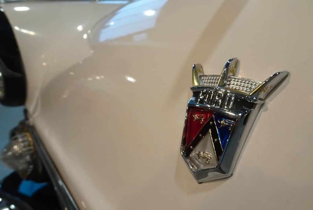 Ford Fairlane 1955