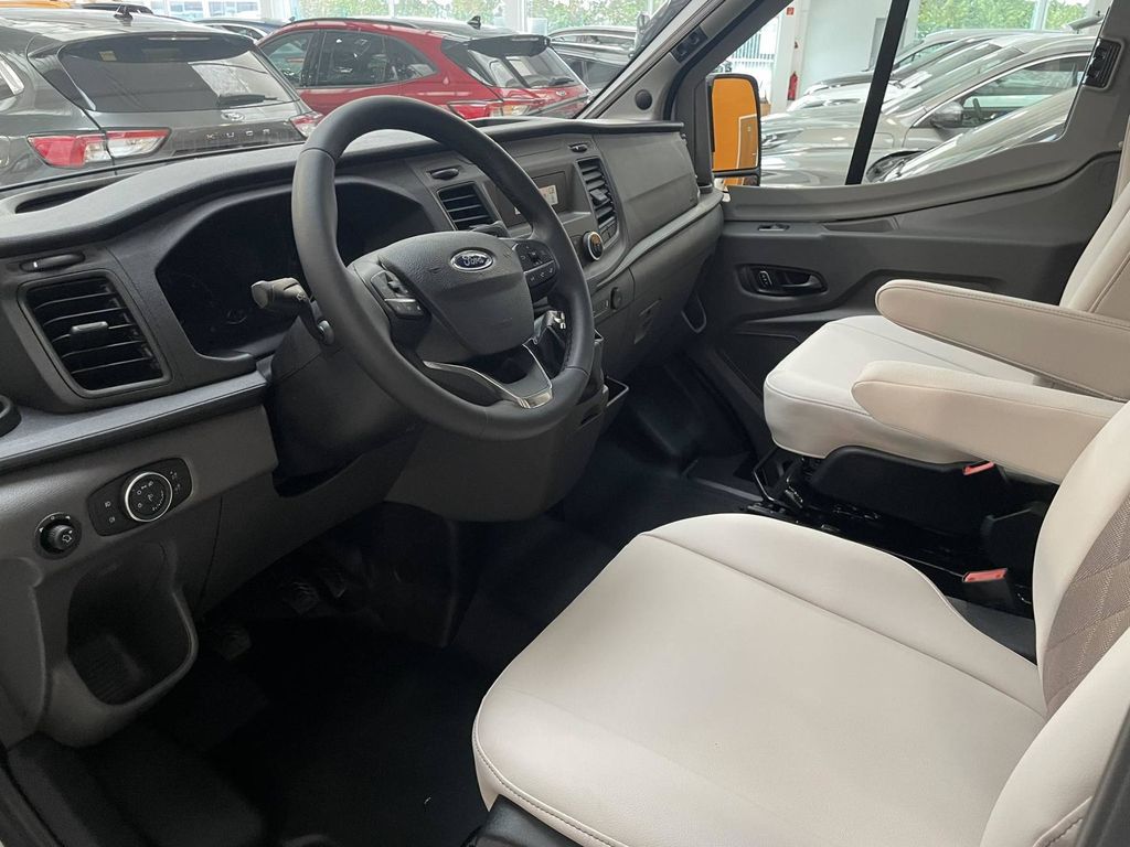 Ford Transit 2025