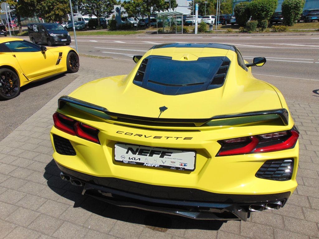Corvette C8 2025