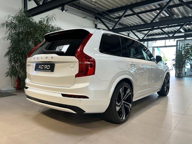 Volvo XC90 2025
