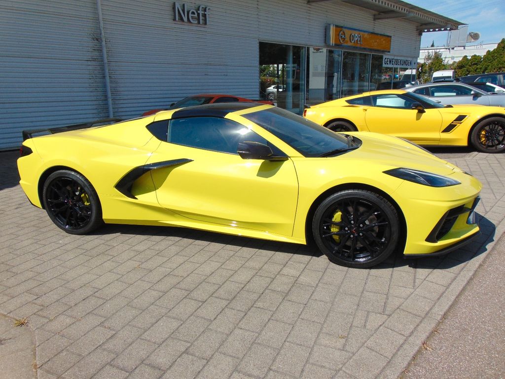 Corvette C8 2025