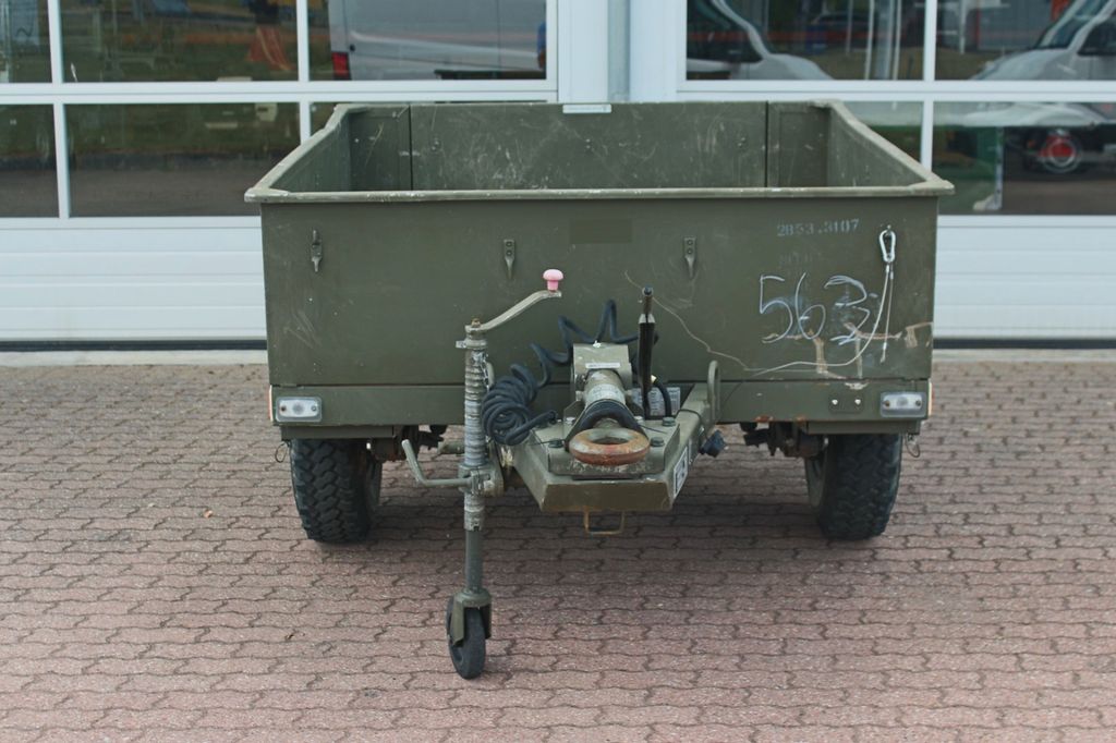 Land Rover Defender 2005