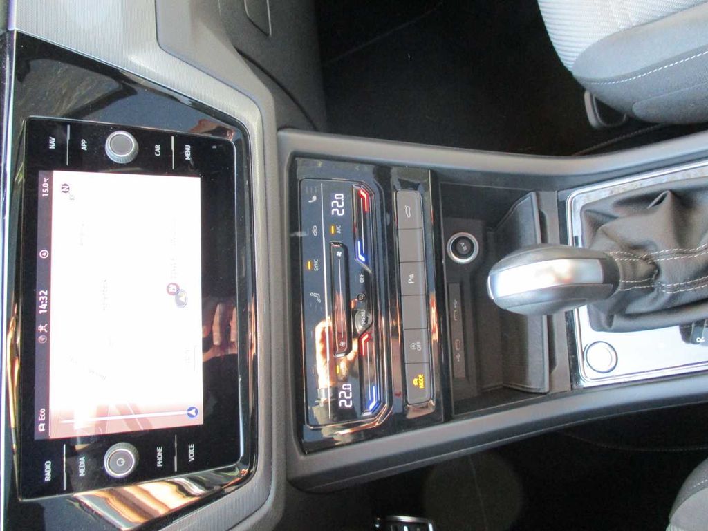 Volkswagen Touran 2023