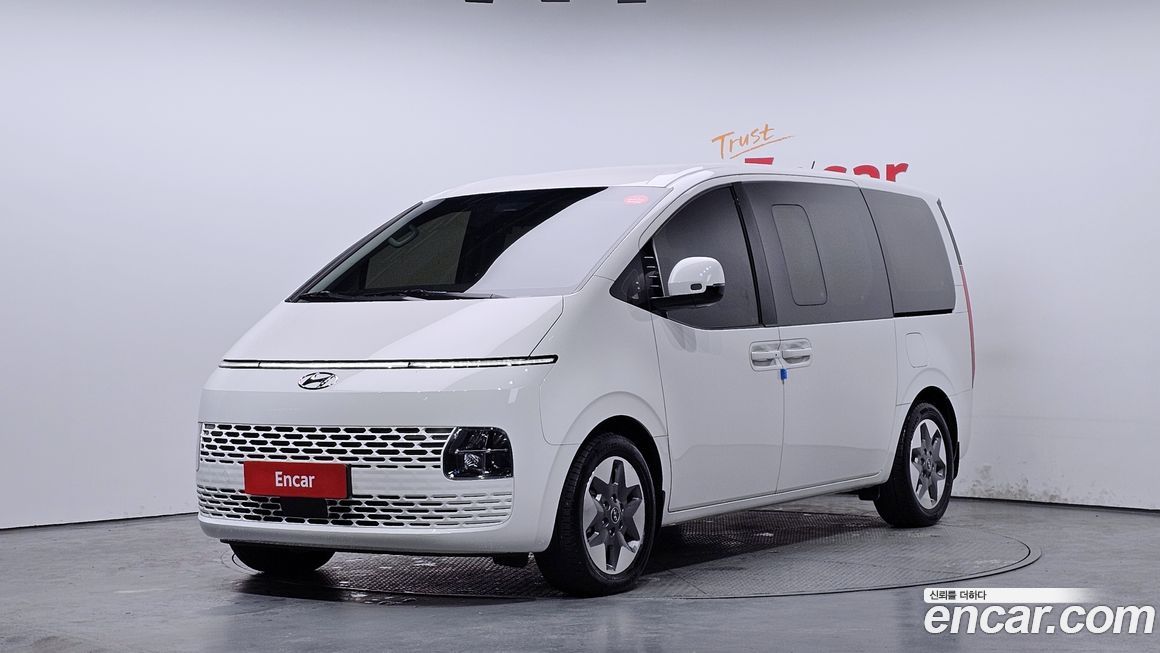 Hyundai Staria 2024