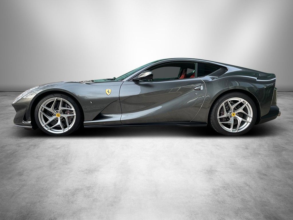 Ferrari 812 2019