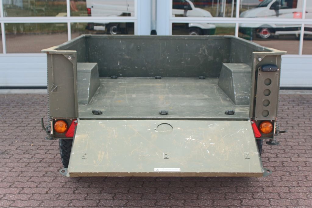 Land Rover Defender 2005