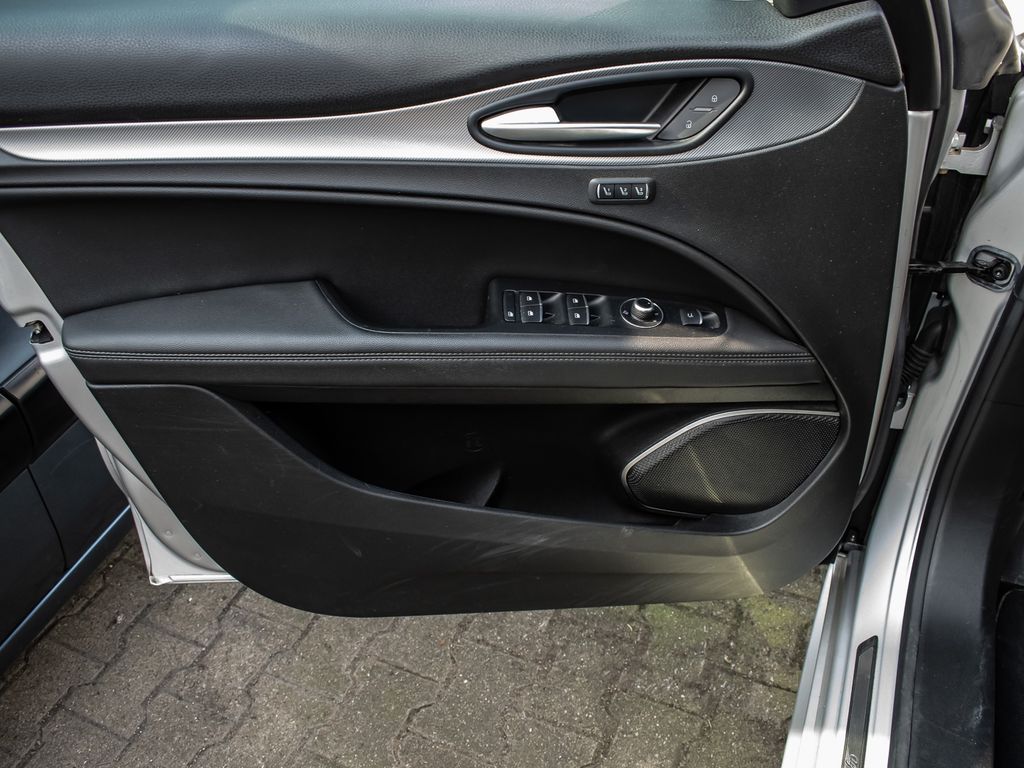 Alfa Romeo Stelvio 2022