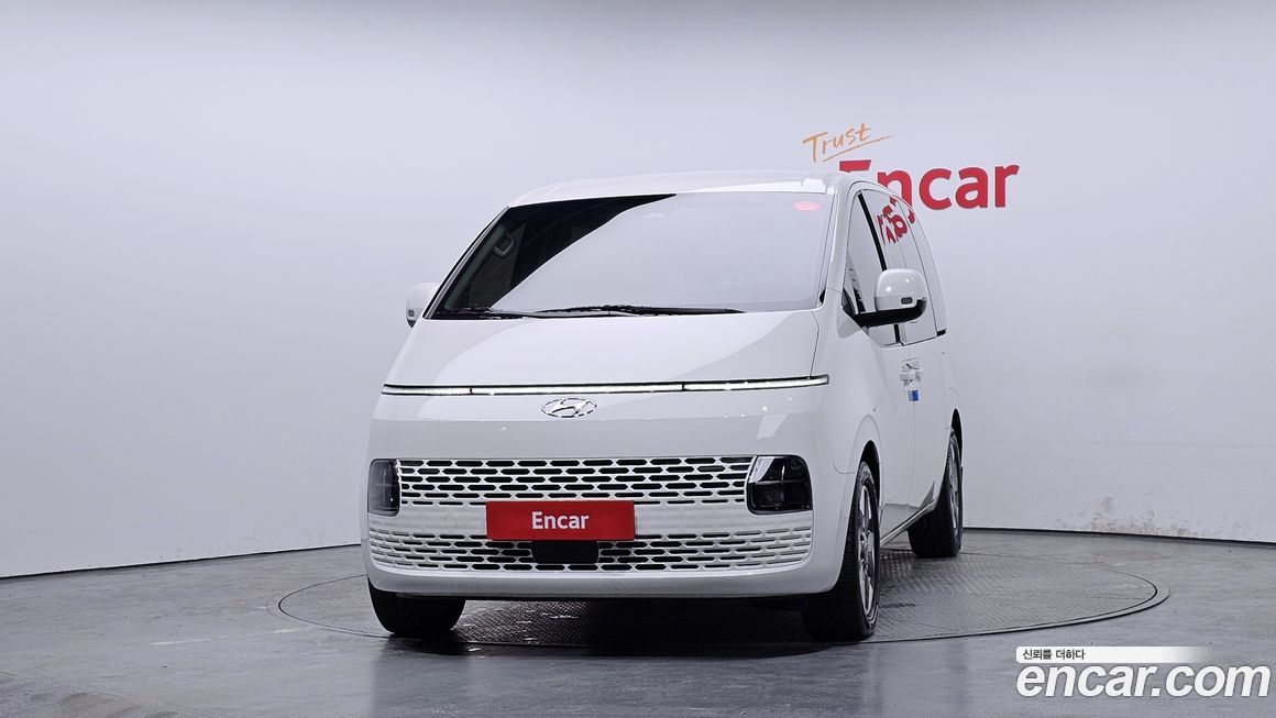 Hyundai Staria 2024
