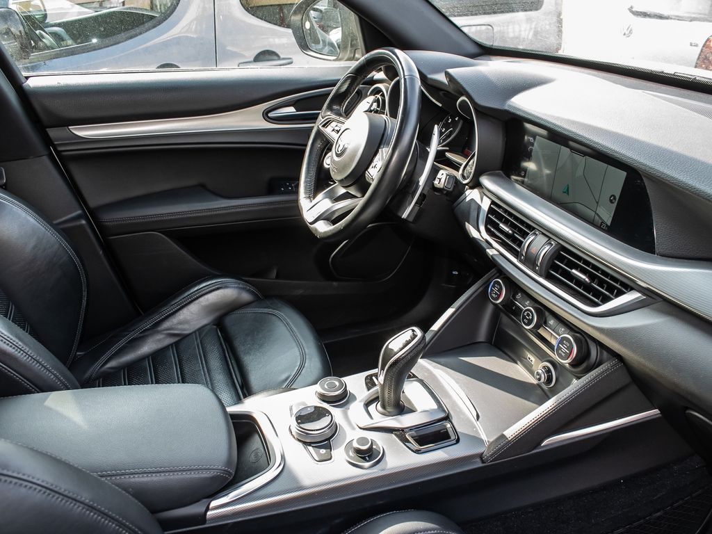 Alfa Romeo Stelvio 2022