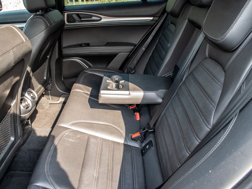 Alfa Romeo Stelvio 2022