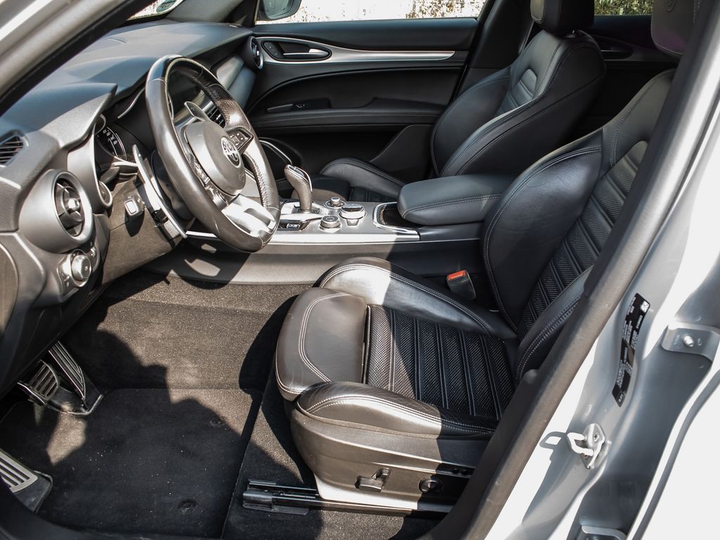 Alfa Romeo Stelvio 2022