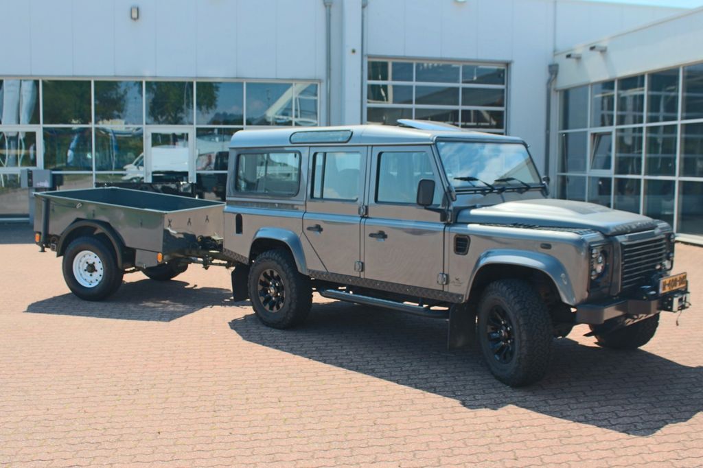 Land Rover Defender 2005