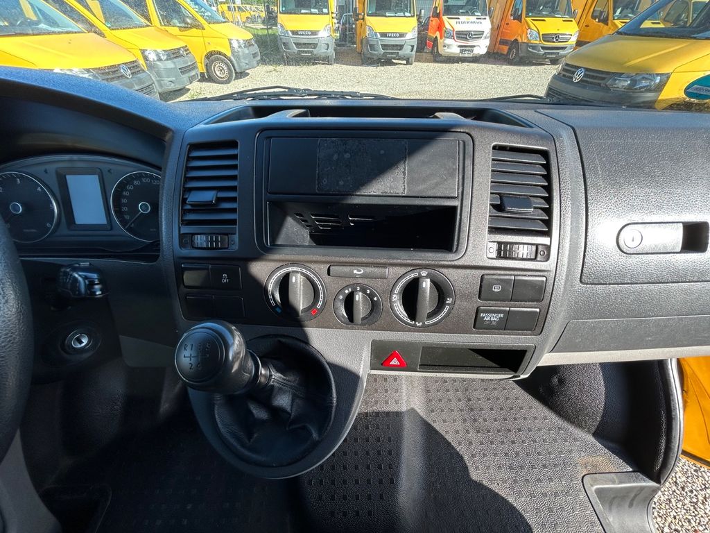 Volkswagen T5 Transporter 2013