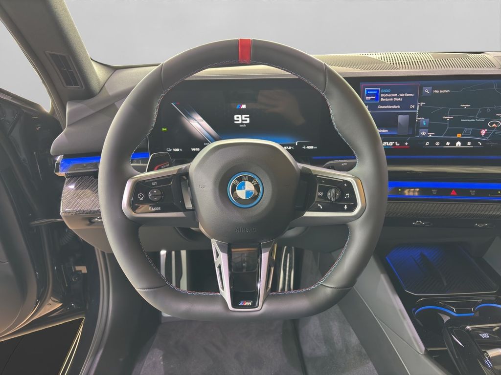 BMW i5 2025